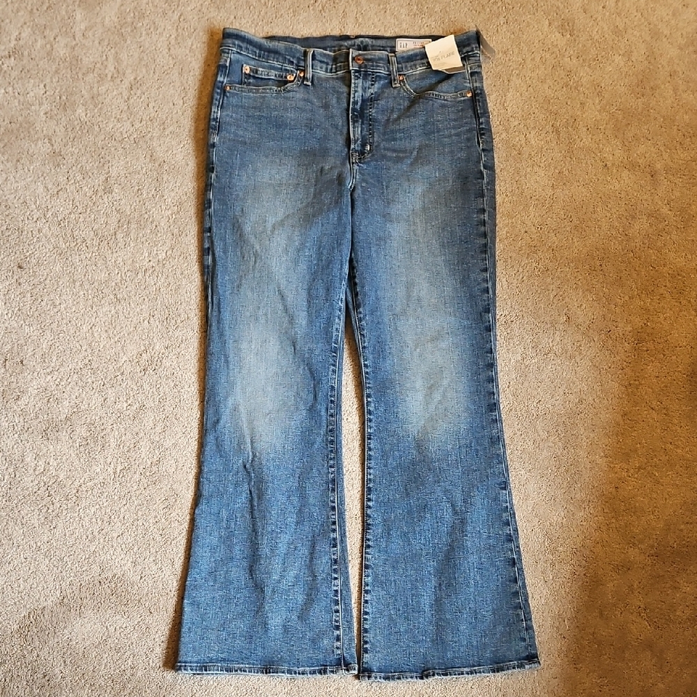 GAP Women's 70's Flare Jeans in Blue, New with Tags